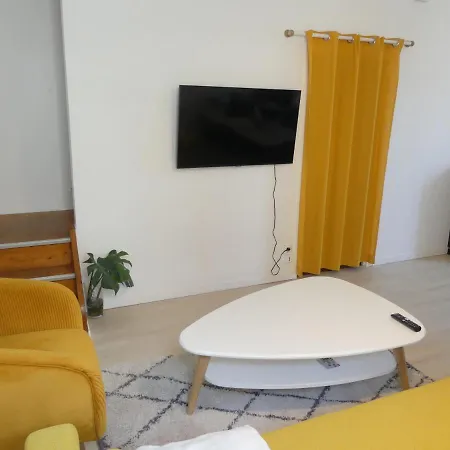 Superbe Maison Renovee En Centre-ville 奥雷龙圣皮耶尔