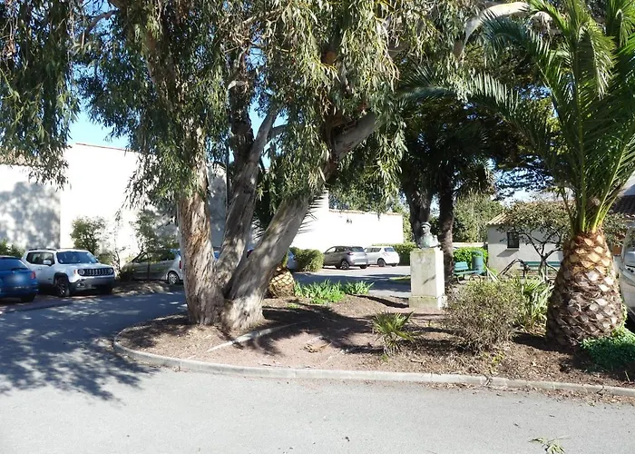 Сasa de vacaciones Superbe Maison Rénovée En Centre-ville Saint-Pierre-d'Oleron