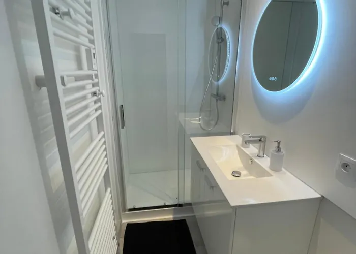 Superbe Maison Rénovée En Centre-ville Сasa de vacaciones Saint-Pierre-d'Oleron